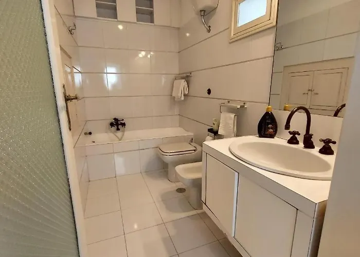 Liberty Futura * Bari